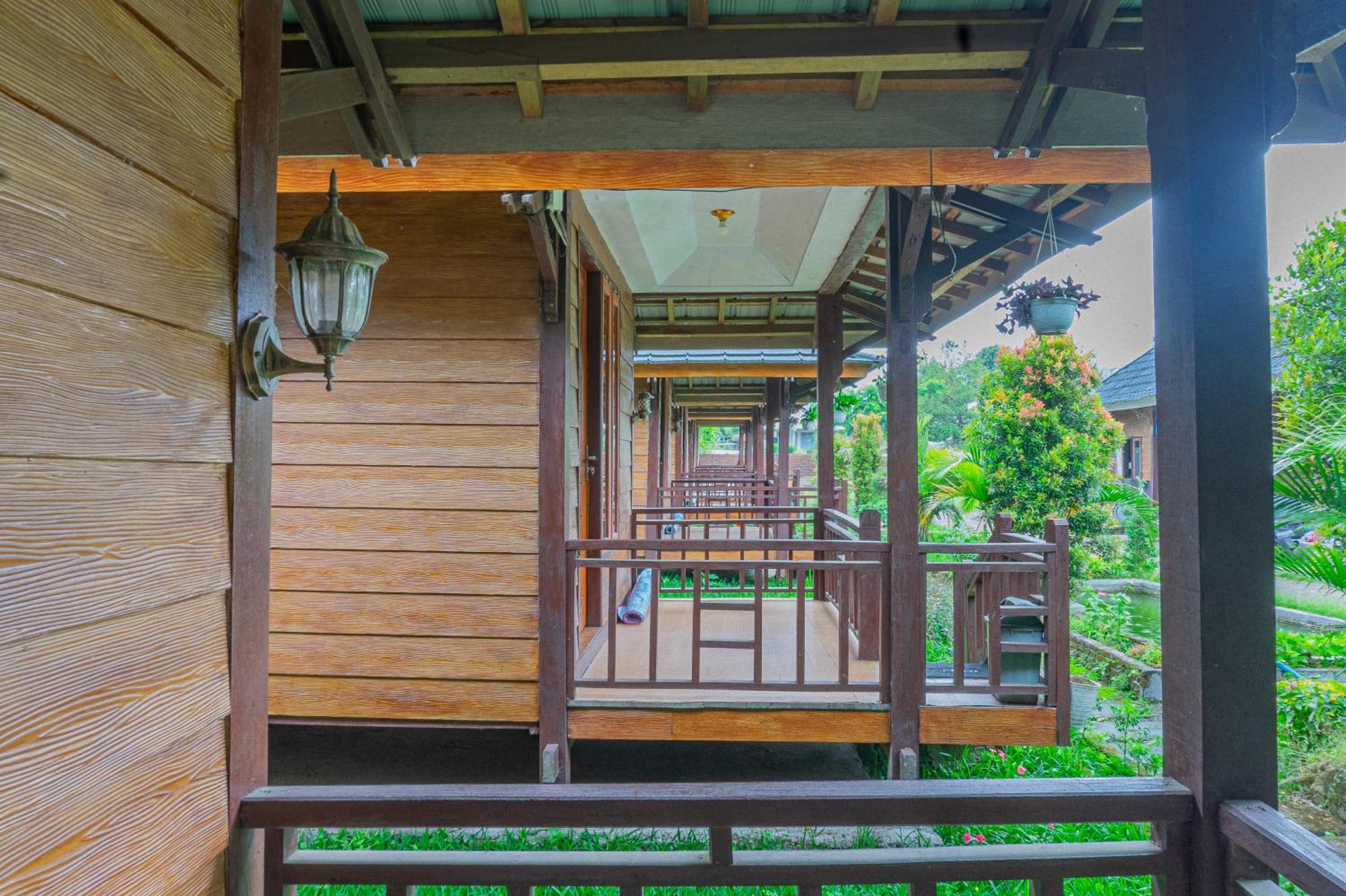 Puncak Rinjani Lodge 셈바룬 라왕 외부 사진