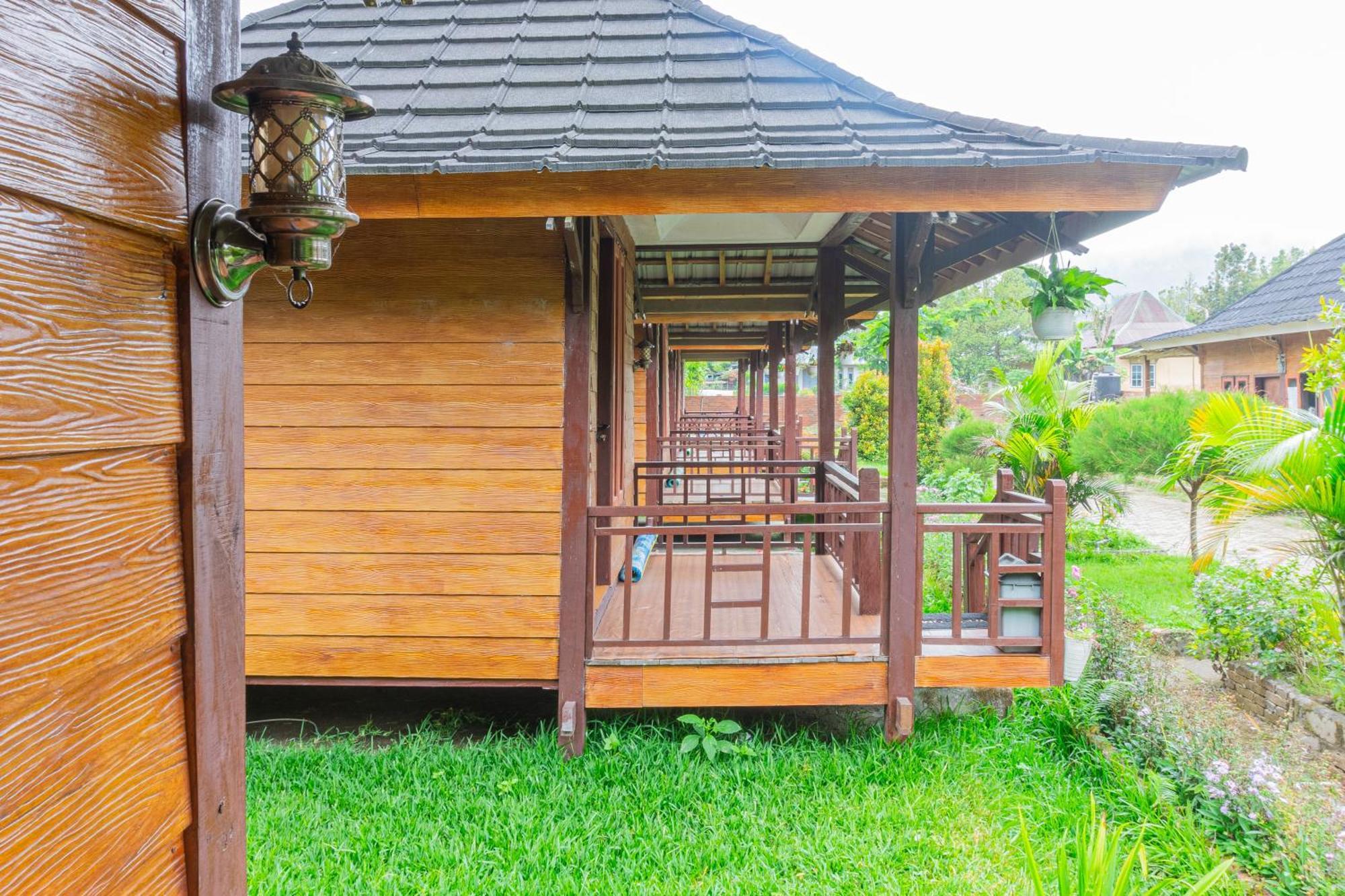 Puncak Rinjani Lodge 셈바룬 라왕 외부 사진