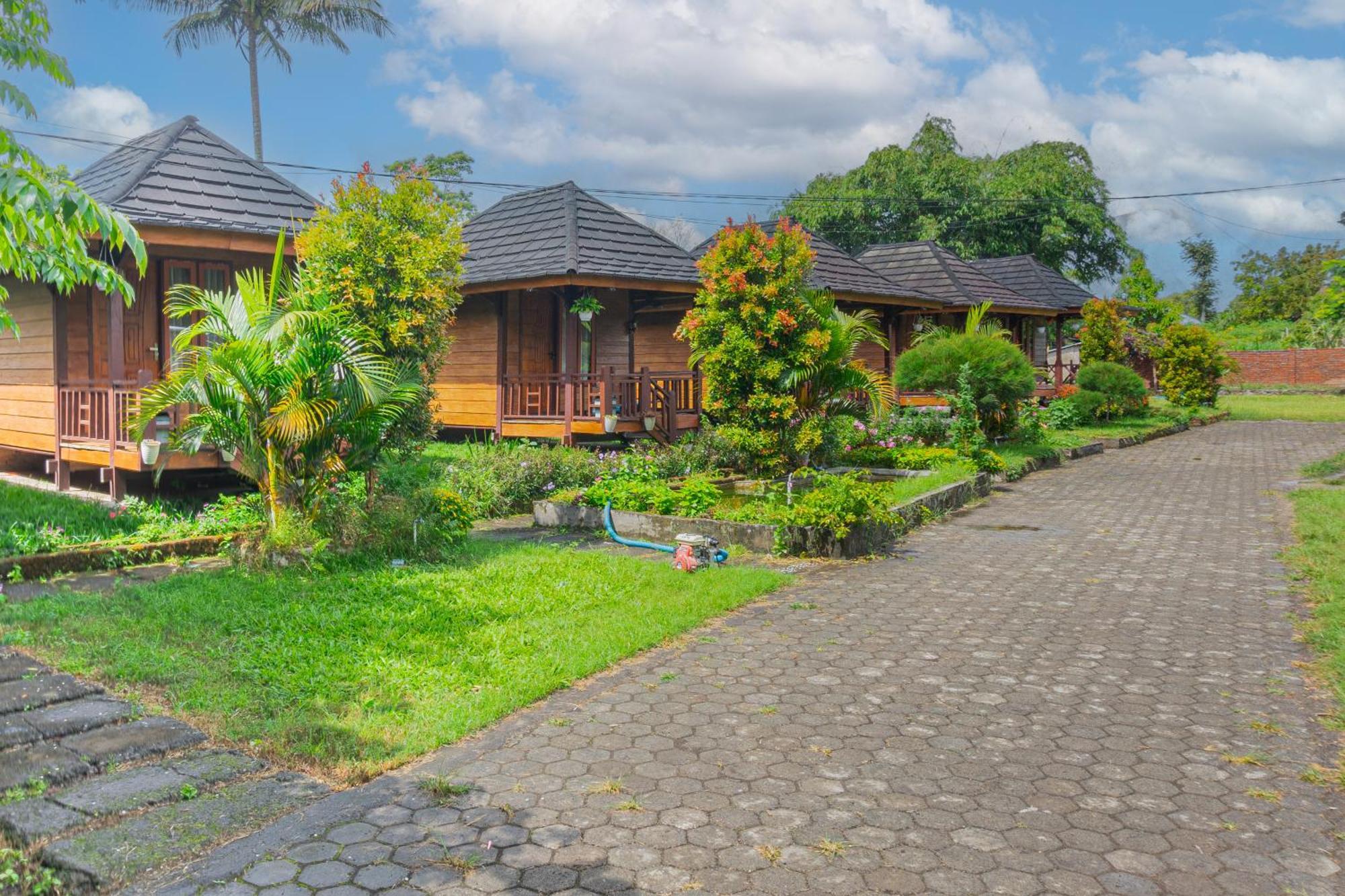 Puncak Rinjani Lodge 셈바룬 라왕 외부 사진